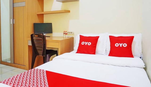 Flagship 90723 Berlima Guest House Syariah in Malang