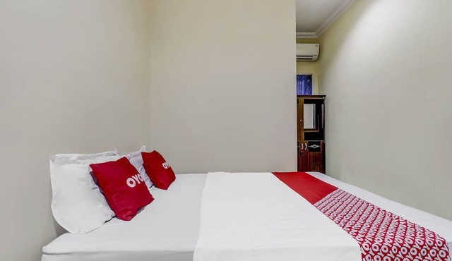OYO 90927 Homestay Tentrem 2
