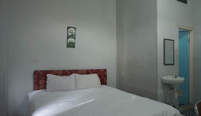 Hotel O Azeela Kost Syariah