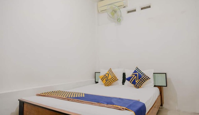 OYO Life 2417 Melati Residence in Blitar