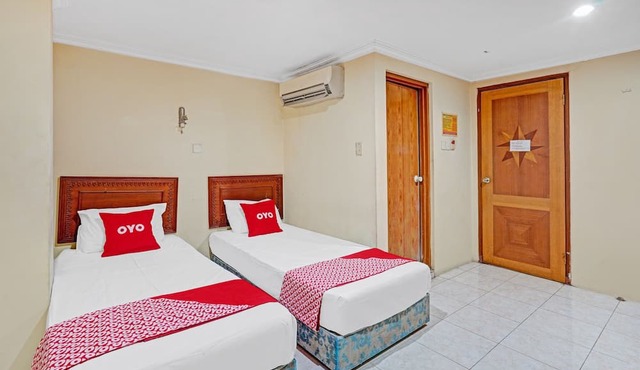 OYO Life 90380 Andalus Hotel Syariah in Surabaya