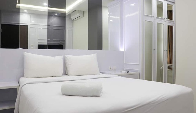 Comfort 2Br Apartment At 30Th Floor Transpark Cibubur