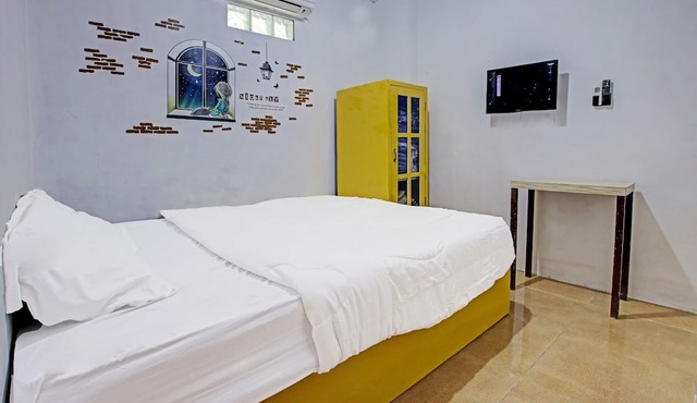 Hotel O Kedai Cinta Guest House in West Cirebon