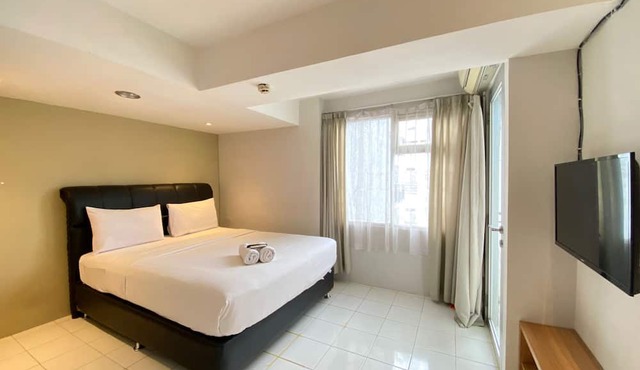 Spacious Studio Apartment At Jarrdin Cihampelas