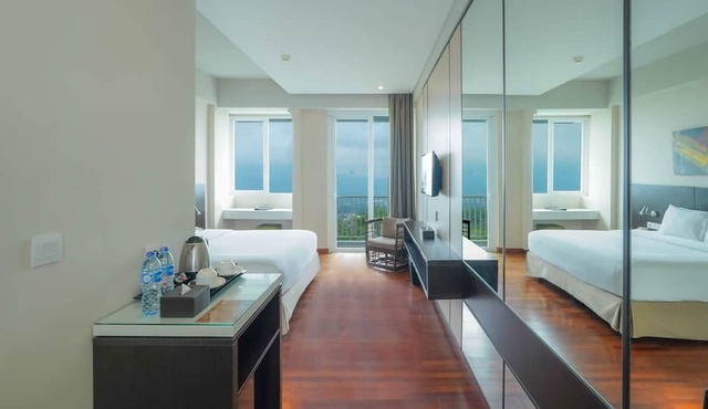 Amartahills Hotel & Resort