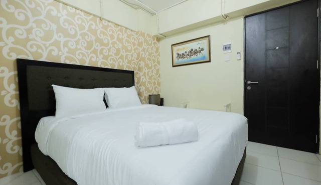 Minimalist Studio at Kebagusan City Apartment