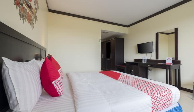 OYO 1633 Hotel Darma Nusantara 3