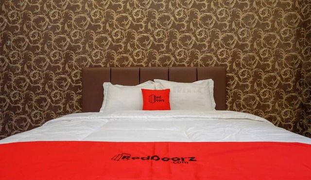 RedDoorz @ Jalan Pattimura Palu