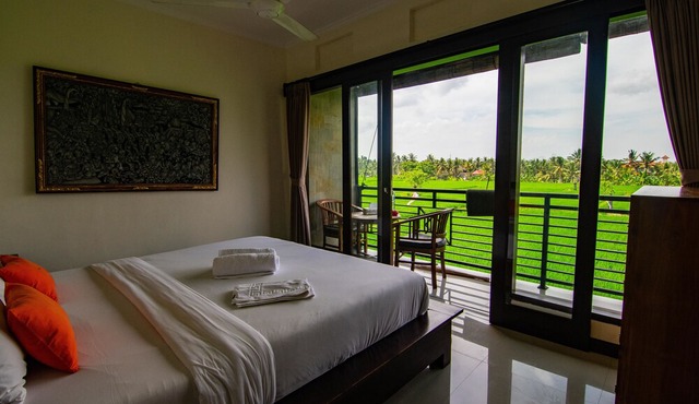 Putra Homestay