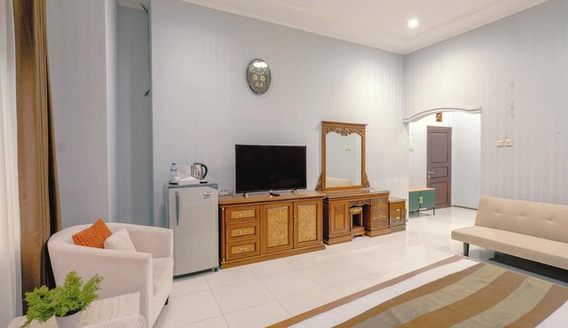 Aleyra Hotel and Villa Garut