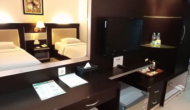 Zahra Syariah Hotel