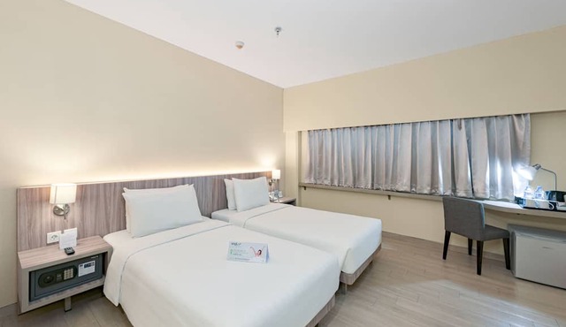 Grand Whiz Megamas Manado