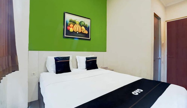 Hotel O Surabaya near Surabaya Town Square formerly Kupang Gunung Residence in Surabaya