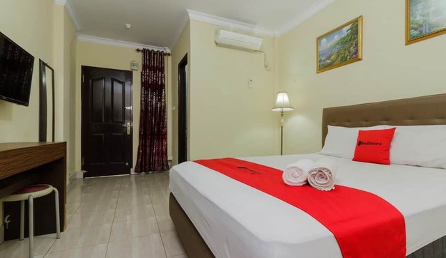 RedDoorz @ Malalayang 2 Manado
