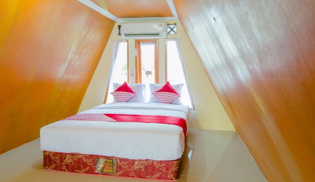 OYO 921 Hotel Ratu Pantai in Pelabuhan Ratu
