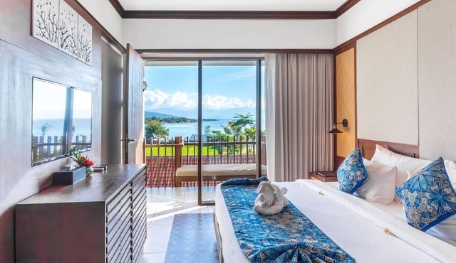 Lovina Beach Club & Resort