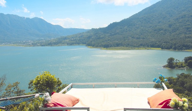 The Garuda Hotel & Restaurant