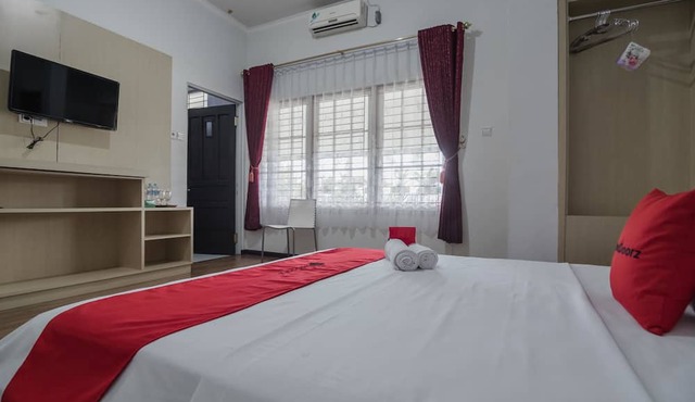RedDoorz Syariah Plus @ Banjarbaru in Banjarbaru