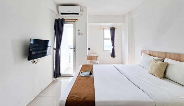 Cozy Studio Apartment At Urbantown Serpong in South Tangerang
