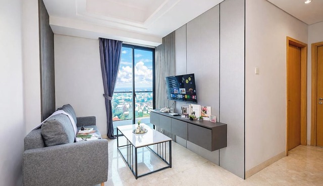 Lavish Style 2Br At Capitol Suites Apartment