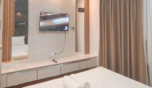 Cozy Living Studio At Apartment Delft Ciputra Makassar