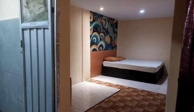 Hotel Warna