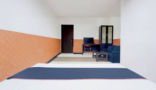 Hotel O Mega Inn Guest House in Tegal