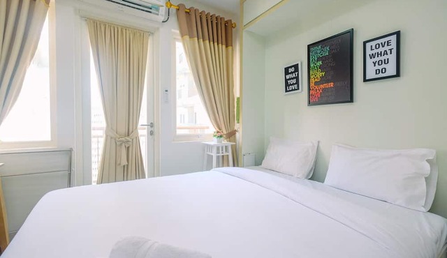 New Furnished Studio at Sentul Tower Apartment in Citaringgul