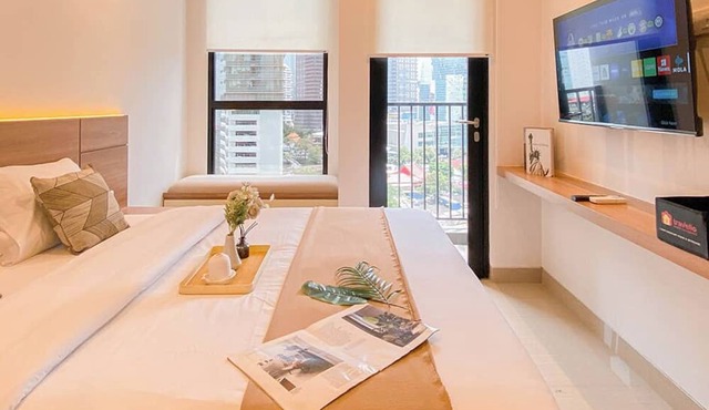 Comfy Studio at Ciputra World 2 Apartment