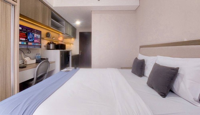 Stunning Studio Apartment At Transpark Bintaro in South Tangerang