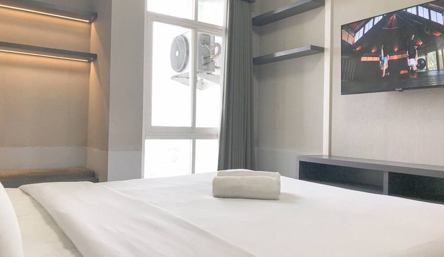 Minimalist And Cozy Studio Bale Hinggil Apartment in Surabaya