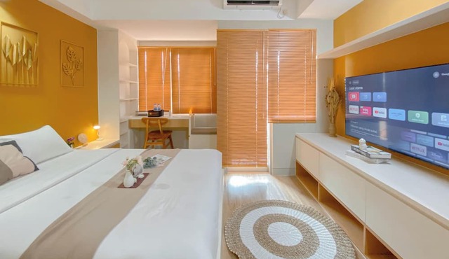 Good Studio Apartment LRT City Jatibening