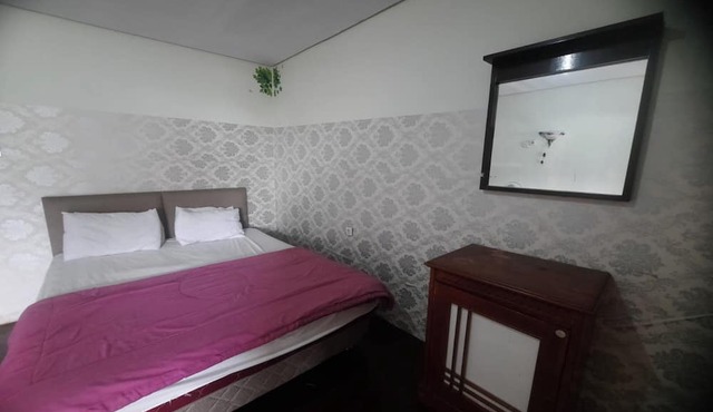 Hotel O Guest House Pak Eman in Kertajati