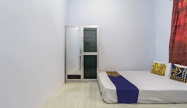 SPOT ON 93966 Dhiya Guest House Syariah in Kediri