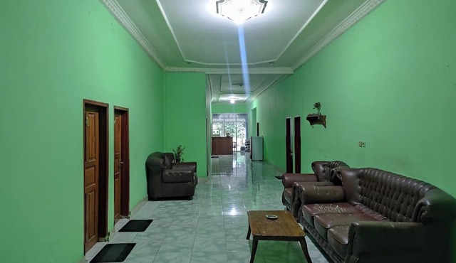 OYO 92892 Aini Homestay in Ternate