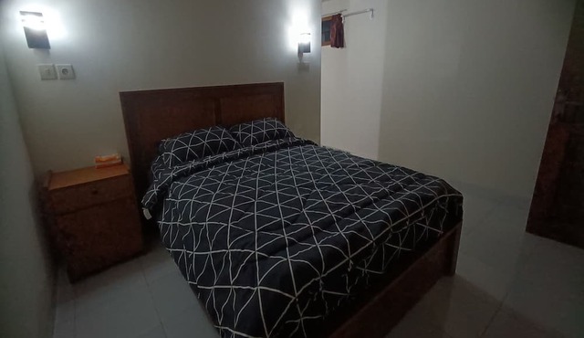 OYO 93627 Avocado Homestay in Pringgasela