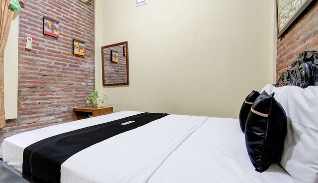 Capital O 93716 Family Guesthouse Syariah