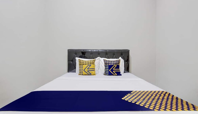 SPOT ON 93717 Nayus Homestay Syariah 4 in Yogyakarta