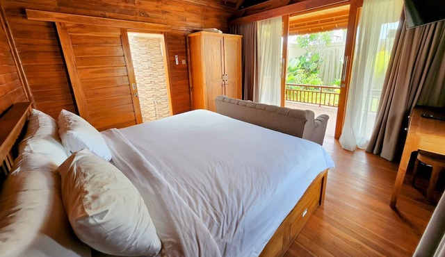 Serene 2 Villa Bungalow Retreat with Private Pool In Ubud Countryside Setting