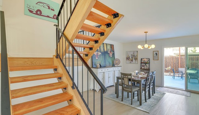 2 Mi to Old Town! Dog-friendly Condo w/Pool in Scottsdale
