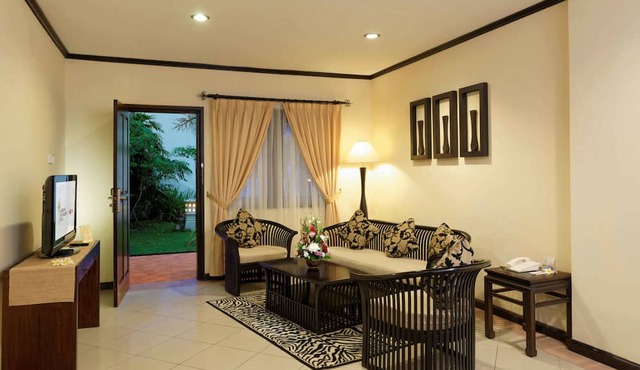 Legian Paradiso Hotel