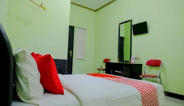OYO Life 2508 Alba Suites Homestay Syariah in Tulungagung