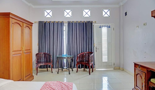 Capital O 92187 Hotel Sekar Sunja in Karya Penggawa