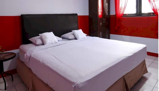 OYO 93168 Permata Ria Hotel