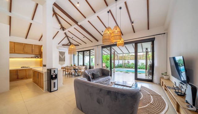 Udara Villa - Tropical Garden Escape