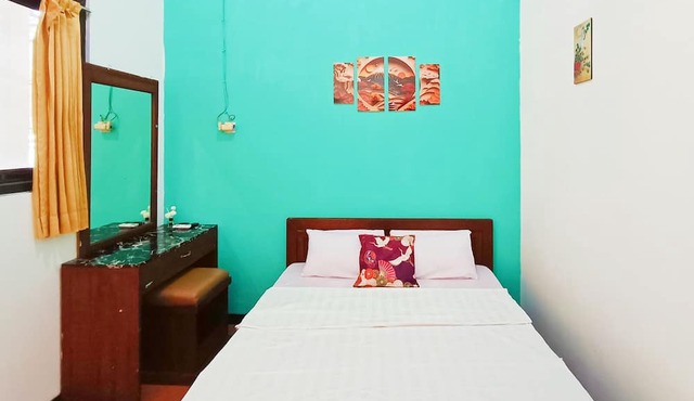 TwoSpaces Living at Sutomo Homestay in Madiun