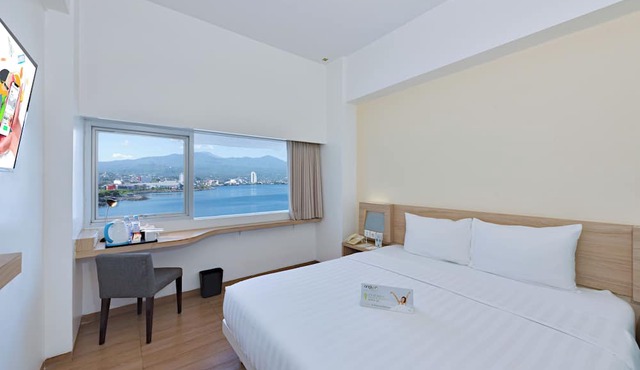 Whiz Prime Hotel Megamas Manado