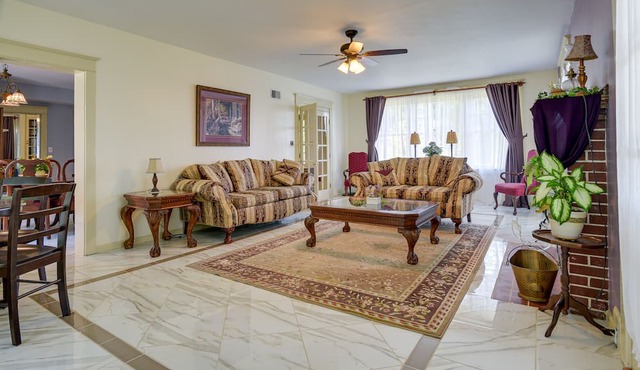 Ronks Vacation Rental: 2 Mi to Dutch Wonderland! in Ronks