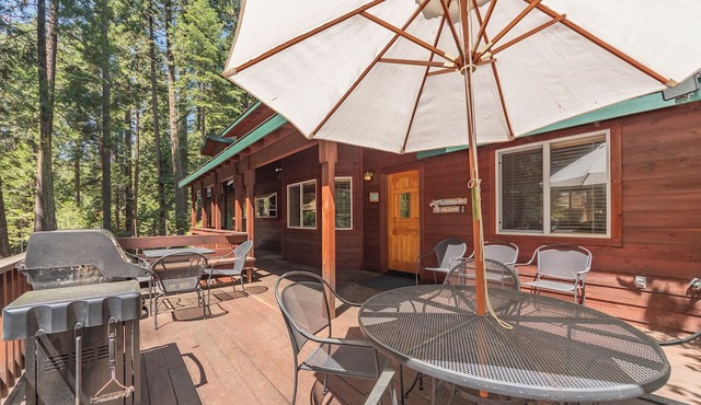 Big Trees Retreat w/Game Room & Free Pool Access! in Dorrington