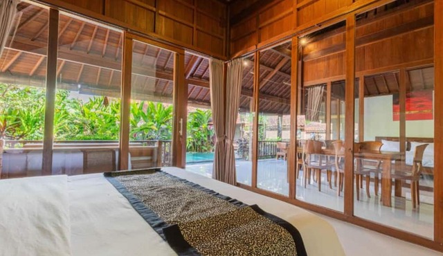 Sari Bamboo Bungalows
